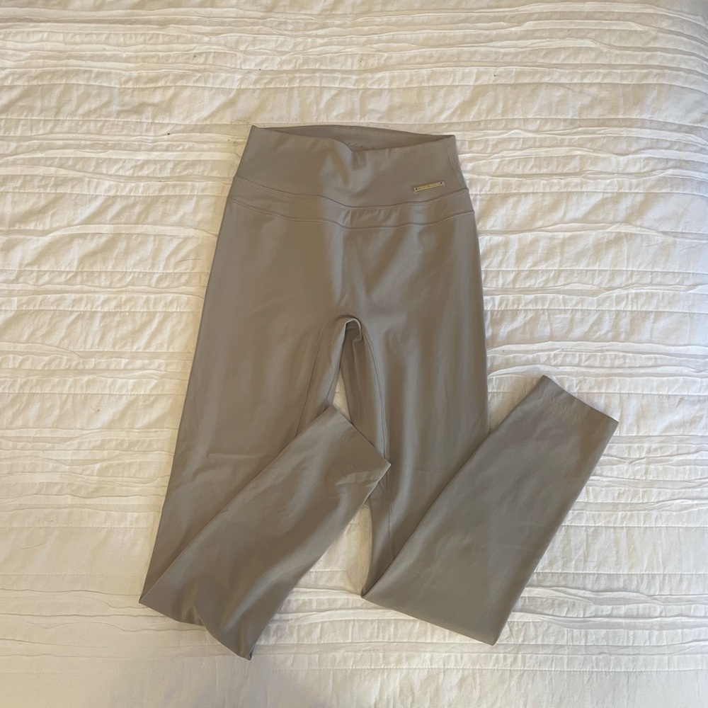 Whitney Simmons x Gymshark Whitney Legging, Size Small, Mink Gray